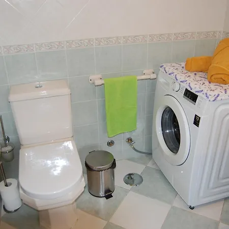 Charmante Mit 4 Schlafzimmer, Wlan Und Zentralheizung * Santa Barbara de Nexe