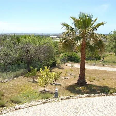 Casa vacanze Charmante Mit 3 Schlafzimmer Und Blick Zum Santa Bárbara de Nexe