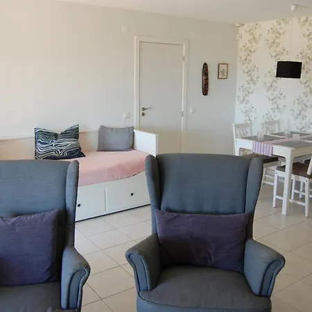Charmante Mit 3 Schlafzimmer Und Blick Zum Santa Bárbara de Nexe